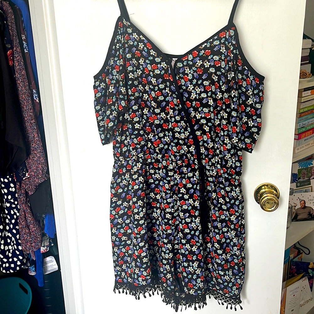 Xhilaration romper floral cold shoulder sleeves